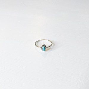 Noomaad Dainty Turquoise Silver Ring